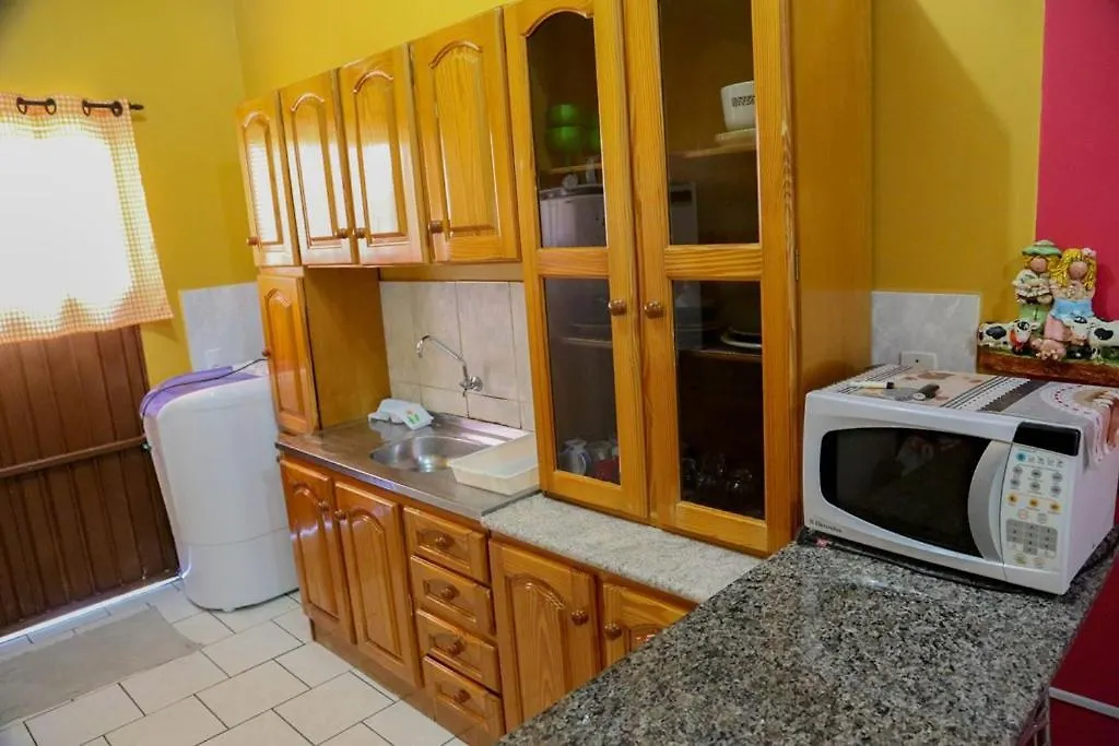 Casa de Férias Cabanas Para Aluguel De Temporada Em Bombinhas Perto Da Praia Brasil
